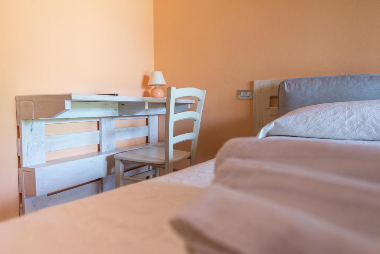 Albergo La Genzianella Miasino Luaran gambar