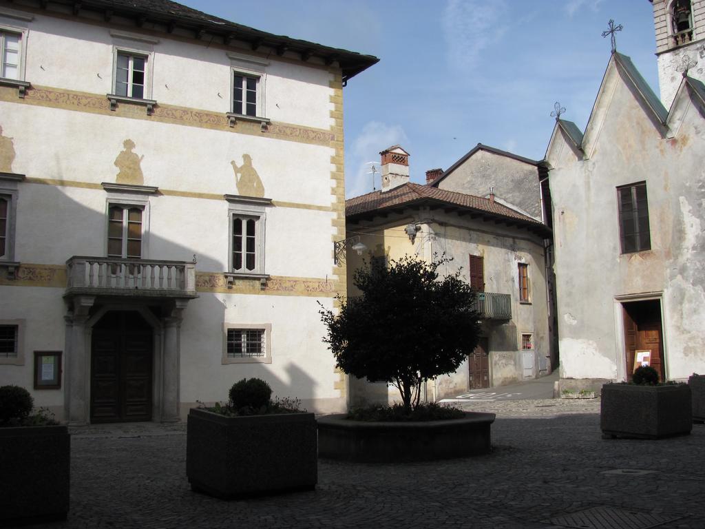 Albergo La Genzianella Miasino Luaran gambar